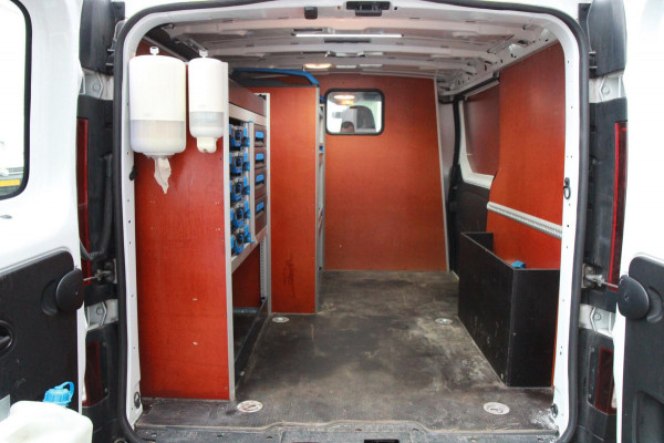 Renault Trafic 1.6 dCi 95 T29 L1H1 Comfort / Laadruimte inrichting / Navi / app connect / 3 zits