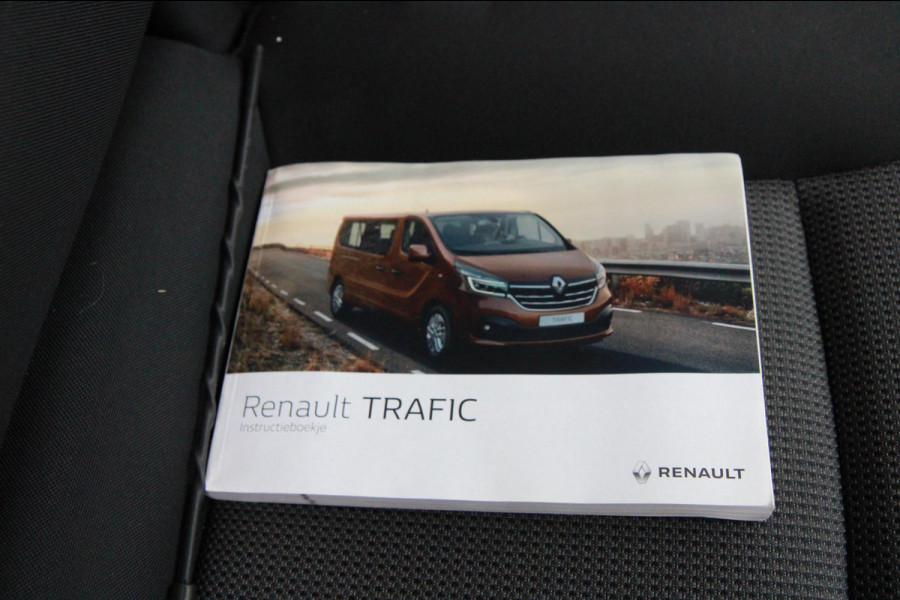 Renault Trafic 1.6 dCi 95 T29 L1H1 Comfort / Laadruimte inrichting / Navi / app connect / 3 zits