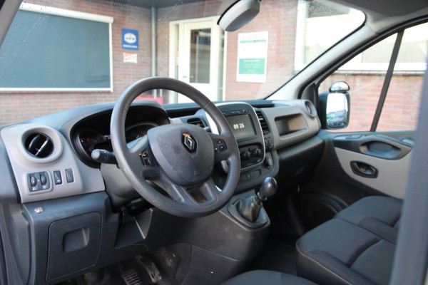 Renault Trafic 1.6 dCi T29 L2H1 Comfort Energy / Camera / Trekhaak / Imperiaal