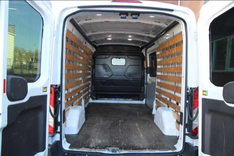 Ford Transit 310 2.0 TDCI L3H2 Trend / Camera / Trekhaak / Sync 3 Navi