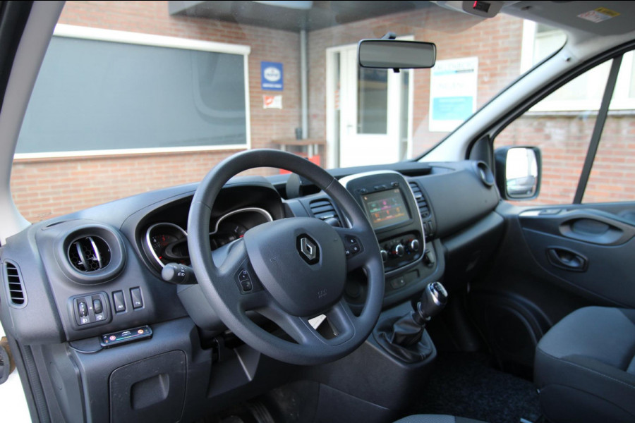 Renault Trafic 2.0 dCi 120PK T29 L1H1 Comfort / Trekhaak / Laadruimte inrichting / App connect