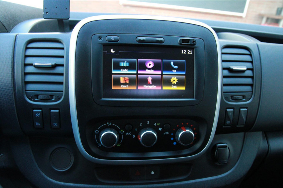 Renault Trafic 2.0 dCi 120PK T29 L1H1 Comfort / Trekhaak / Laadruimte inrichting / App connect