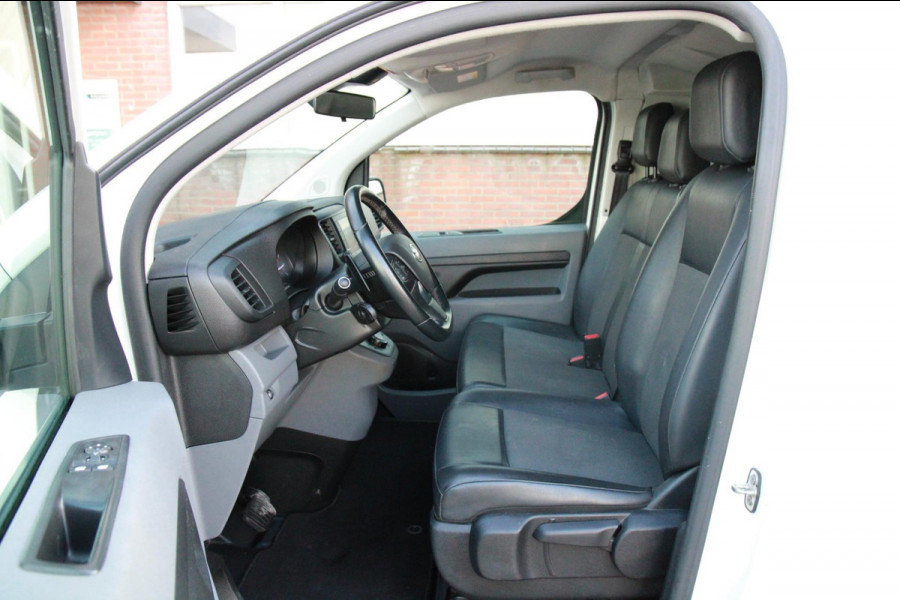 Toyota ProAce Worker 2.0 D-4D Professional L3H1 / Automaat 8 traps / Navi app connect / 3 zits
