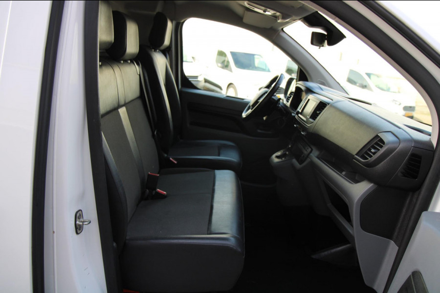 Toyota ProAce Worker 2.0 D-4D Professional L3H1 / Automaat 8 traps / Navi app connect / 3 zits