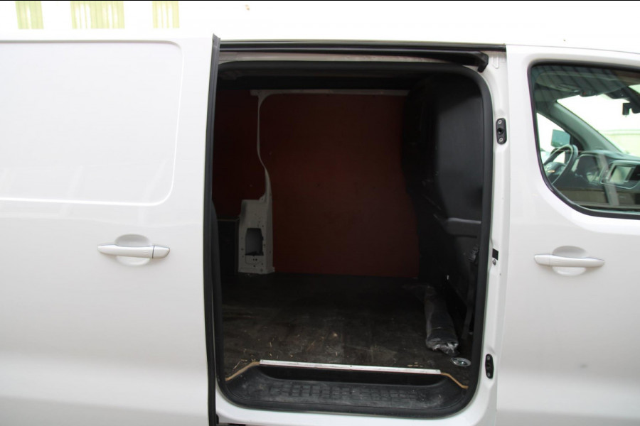 Toyota ProAce Worker 2.0 D-4D Professional L3H1 / Automaat 8 traps / Navi app connect / 3 zits