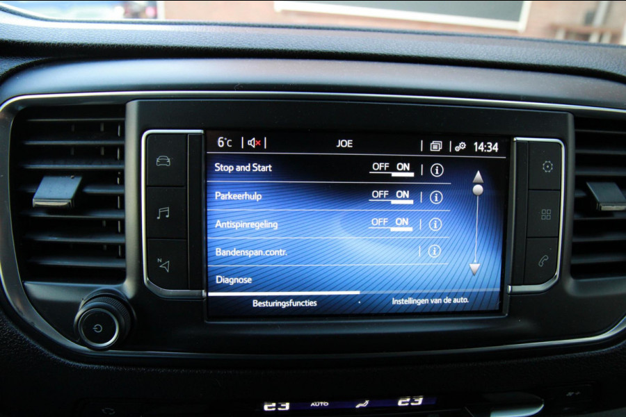 Toyota ProAce Worker 2.0 D-4D Professional L3H1 / Automaat 8 traps / Navi app connect / 3 zits