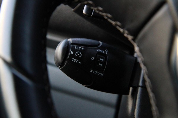 Toyota ProAce Worker 2.0 D-4D Professional L3H1 / Automaat 8 traps / Navi app connect / 3 zits