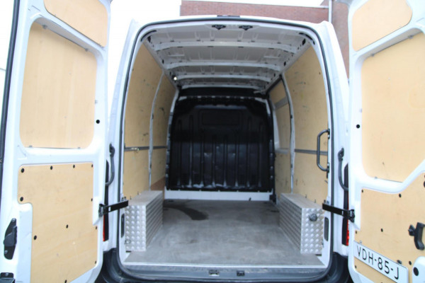 Renault Master T35 2.3 dCi 150PK L2H2 New model / Camera / Trekhaak / BLIS / NAVI