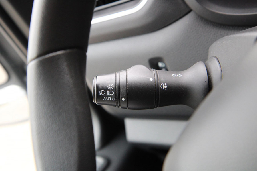 Renault Master T35 2.3 dCi 150PK L2H2 New model / Camera / Trekhaak / BLIS / NAVI