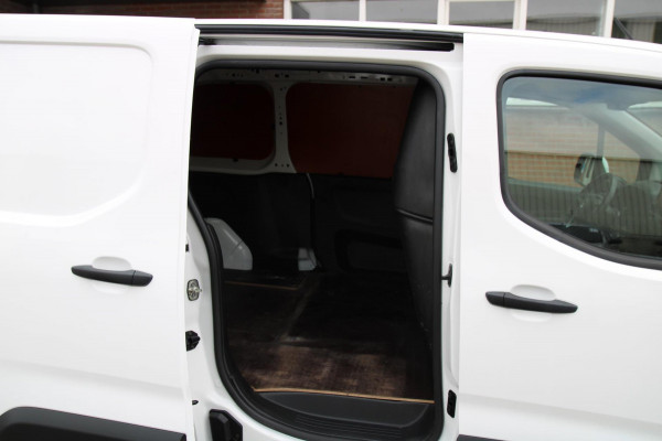 Opel Combo 1.5D 102PK L2H1 Edition / App connect Navi / PDC / Multistuur