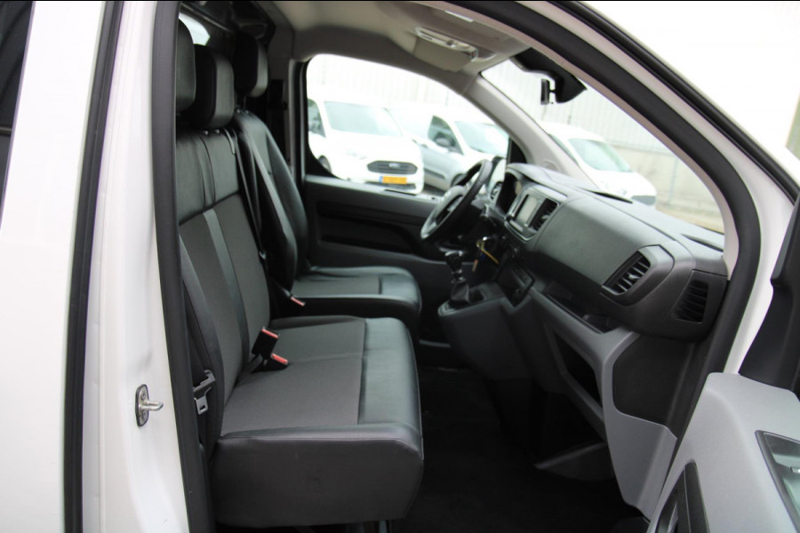 Toyota ProAce Worker 2.0 D-4D Navigator Long / App connect / Trekhaak / Imperiaal / Navi