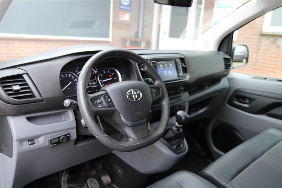 Toyota ProAce Worker 2.0 D-4D Navigator Long / App connect / Trekhaak / Imperiaal / Navi