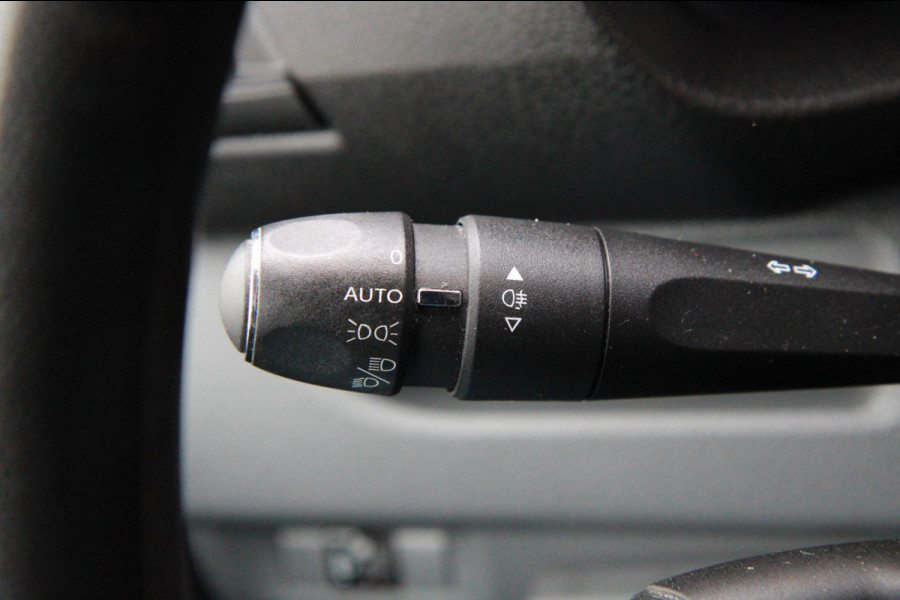 Toyota ProAce Worker 2.0 D-4D Navigator Long / App connect / Trekhaak / Imperiaal / Navi