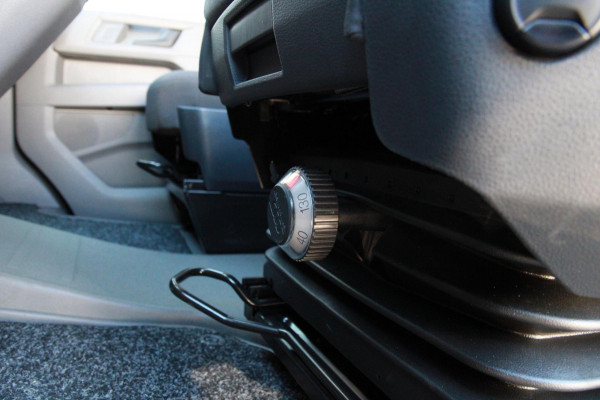Volkswagen Crafter 35 2.0 TDI L3H2 Automaat / Camera / App connect / Trekhaak