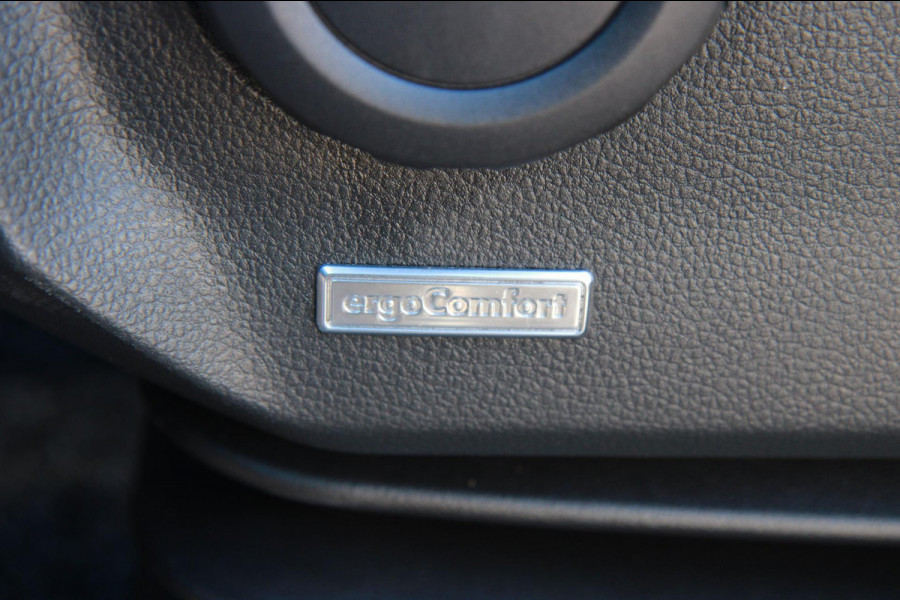 Volkswagen Crafter 35 2.0 TDI L3H2 Automaat / Camera / App connect / Trekhaak