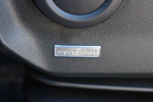Volkswagen Crafter 35 2.0 TDI L3H2 Automaat / Camera / App connect / Trekhaak