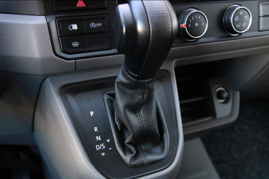 Volkswagen Crafter 35 2.0 TDI L3H2 Automaat / Camera / App connect / Trekhaak