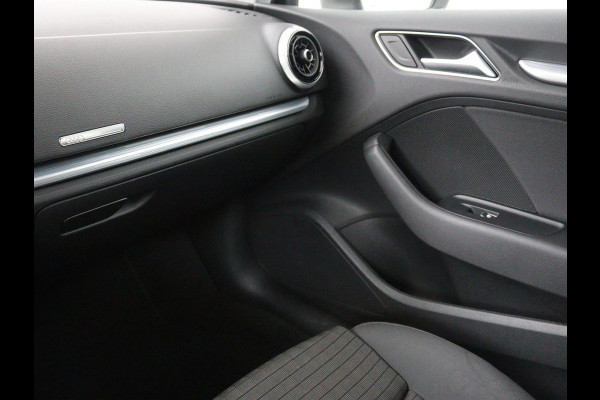 Audi A3 30 TFSI Sport | Full LED | Sportstoelen | Navigatie | Climate control | Bluetooth | Cruise control | Parkeerhulp