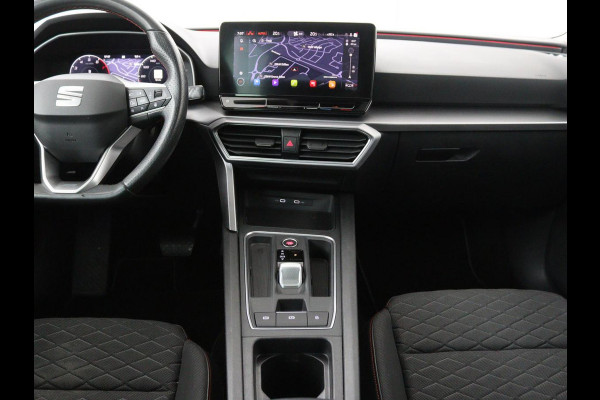 Seat Leon 1.5 eTSI FR Intens | Stoel & stuurverwarming | Trekhaak | Adaptive cruise | Navigatie | Parkeerhulp | Full LED