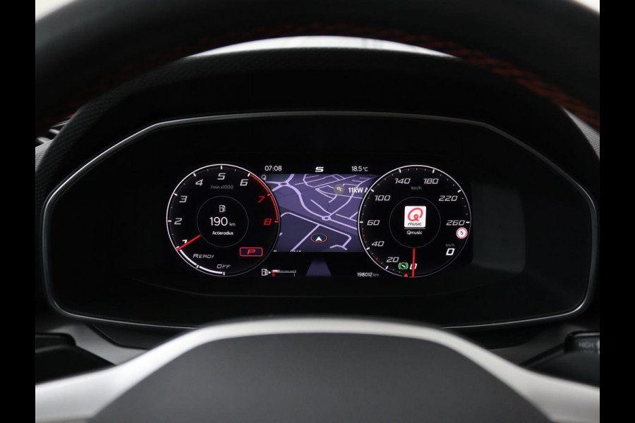 Seat Leon 1.5 eTSI FR Intens | Stoel & stuurverwarming | Trekhaak | Adaptive cruise | Navigatie | Parkeerhulp | Full LED