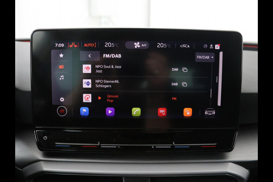 Seat Leon 1.5 eTSI FR Intens | Stoel & stuurverwarming | Trekhaak | Adaptive cruise | Navigatie | Parkeerhulp | Full LED