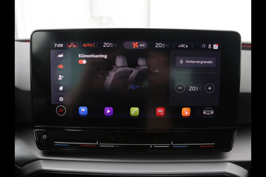 Seat Leon 1.5 eTSI FR Intens | Stoel & stuurverwarming | Trekhaak | Adaptive cruise | Navigatie | Parkeerhulp | Full LED