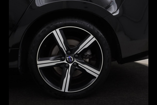 Volvo V60 1.5 T3 R-Design | Stoelverwarming | Xenon | Leder/Alcantara | Navigatie | Trekhaak | Parkeerhulp | Climate control | Cruise control