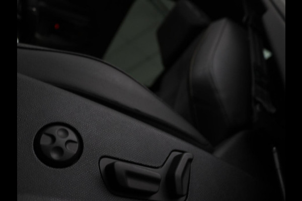 DS 7 Crossback E-Tense 4x4 Performance Line | Panoramadak | Adaptive cruise | Leder/Alcantara | Keyless | Full LED | Carplay | Navigatie | Camera | PHEV