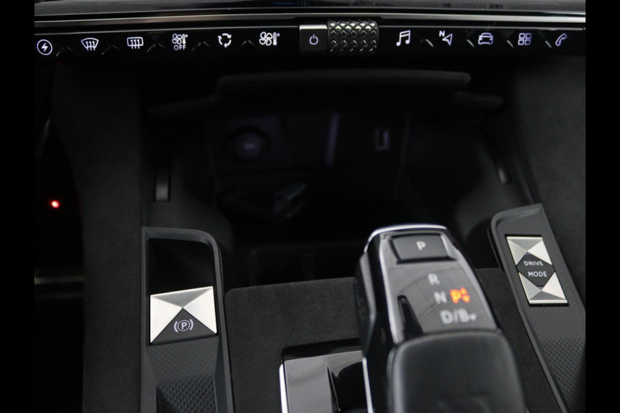 DS 7 Crossback E-Tense 4x4 Performance Line | Panoramadak | Adaptive cruise | Leder/Alcantara | Keyless | Full LED | Carplay | Navigatie | Camera | PHEV