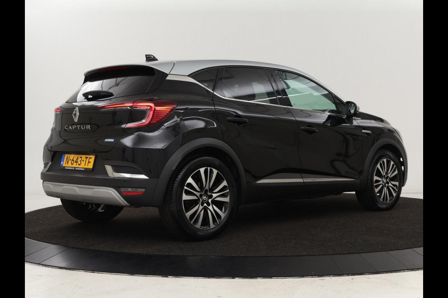Renault Captur 1.6 E-Tech Hybrid 145 Initiale Paris | Leder | Stoel & stuurverwarming | Camera | Full LED | Park Assist | Carplay | BOSE Sound