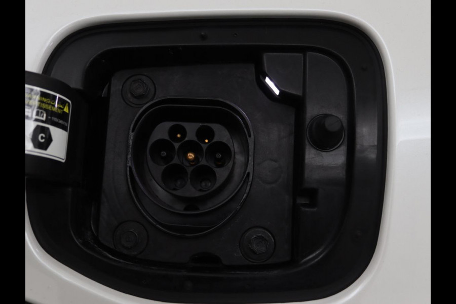 Kia Niro 1.6 GDI PHEV ExecutiveLine | Leder | Stoelventilatie | JBL Sound | Adaptive cruise | Camera | Carplay | Keyless | Navigatie | Stuur & achterbankverwarming