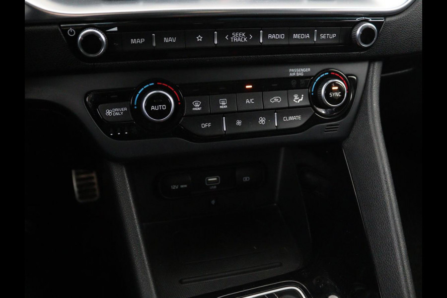 Kia Niro 1.6 GDI PHEV ExecutiveLine | Leder | Stoelventilatie | JBL Sound | Adaptive cruise | Camera | Carplay | Keyless | Navigatie | Stuur & achterbankverwarming