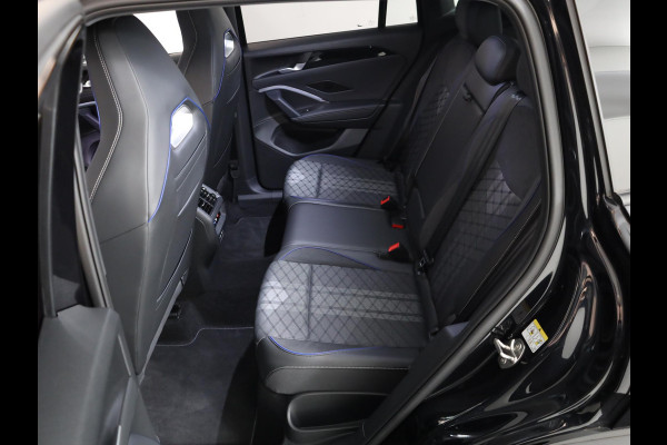Volkswagen Tiguan 1.5 eTSI R-Line Edition 150 pk Automaat (DSG) | Navigatie | Parkeersensoren (Park assist) | Rondomzicht camera | Matrix LED koplampen | Black Style pakket | R-Line |