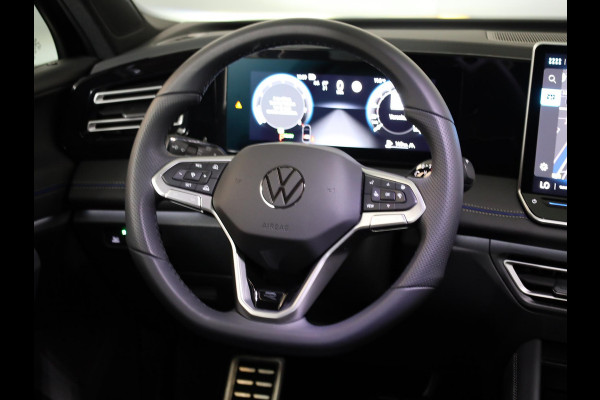 Volkswagen Tiguan 1.5 eTSI R-Line Edition 150 pk Automaat (DSG) | Navigatie | Parkeersensoren (Park assist) | Rondomzicht camera | Matrix LED koplampen | Black Style pakket | R-Line |