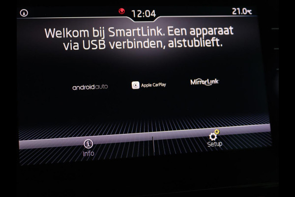 Škoda Octavia 1.5 TSI Business Edition | Stoelverwarming | Trekhaak | Carplay | Half leder | Navigatie | Climate control | Parkeerhulp | Cruise control