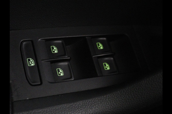 Škoda Octavia 1.5 TSI Business Edition | Stoelverwarming | Trekhaak | Carplay | Half leder | Navigatie | Climate control | Parkeerhulp | Cruise control