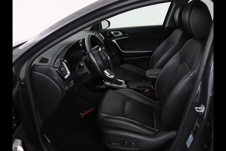 Kia Ceed 1.6 GDI PHEV ExecutiveLine | Panoramadak | Stoelventilatie | Trekhaak | Leder | Camera | Adaptive cruise | Keyless | Full LED | Stuur & achterbankverwarming | Carplay | Navigatie