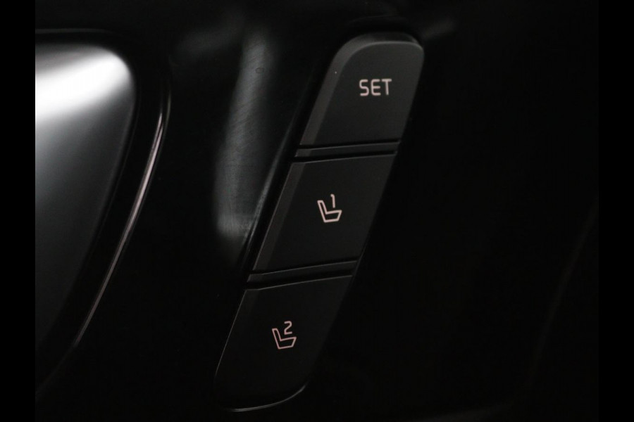 Kia Ceed 1.6 GDI PHEV ExecutiveLine | Panoramadak | Stoelventilatie | Trekhaak | Leder | Camera | Adaptive cruise | Keyless | Full LED | Stuur & achterbankverwarming | Carplay | Navigatie