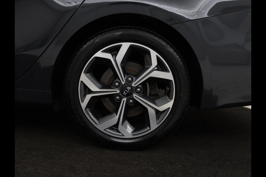 Kia Ceed 1.6 GDI PHEV ExecutiveLine | Panoramadak | Stoelventilatie | Trekhaak | Leder | Camera | Adaptive cruise | Keyless | Full LED | Stuur & achterbankverwarming | Carplay | Navigatie