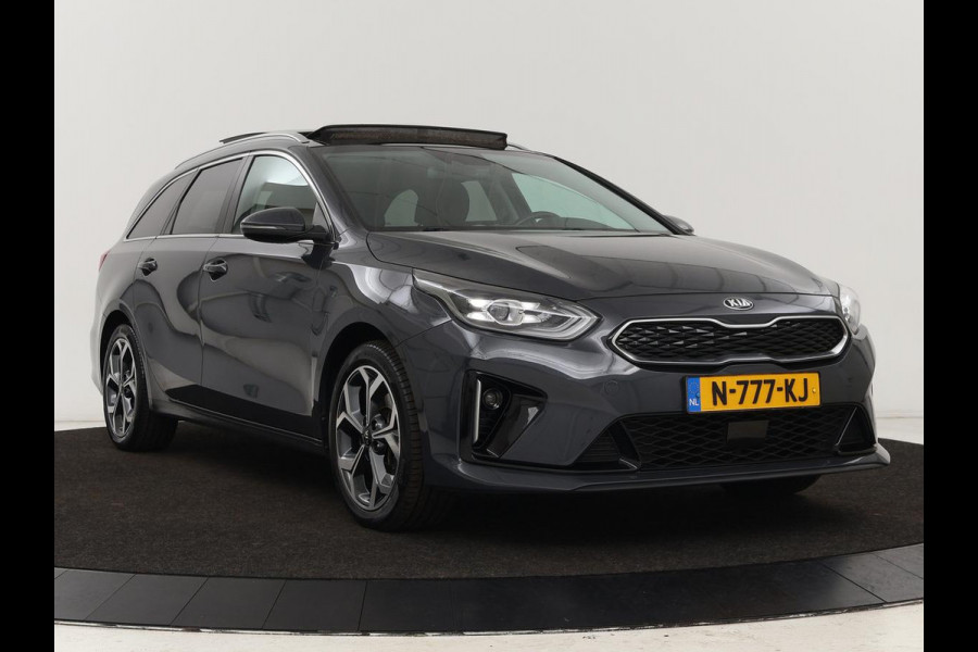Kia Ceed 1.6 GDI PHEV ExecutiveLine | Panoramadak | Stoelventilatie | Trekhaak | Leder | Camera | Adaptive cruise | Keyless | Full LED | Stuur & achterbankverwarming | Carplay | Navigatie