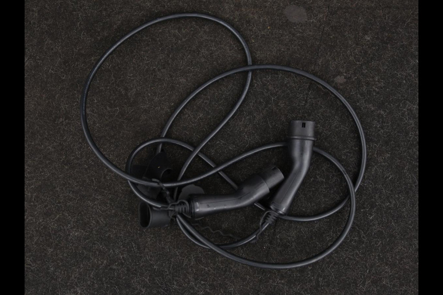 Polestar 2 Long Range Dual Motor Launch Edition 78kWh | Panoramadak | Trekhaak | Stoel & stuurverwarming | 360 camera | Adaptive cruise | Harman/Kardon | Carplay