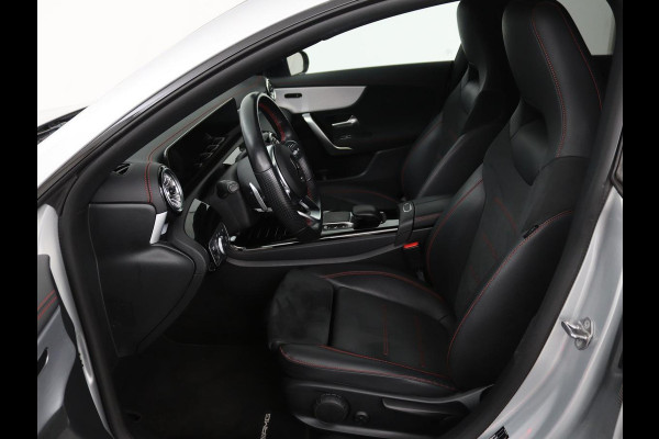 Mercedes-Benz CLA-Klasse Shooting Brake 250e Business Solution AMG Limited | Adaptive cruise | Stoelverwarming | Carplay | Sfeerverlichting | Leder/Alcantara | Navigatie | Full LED