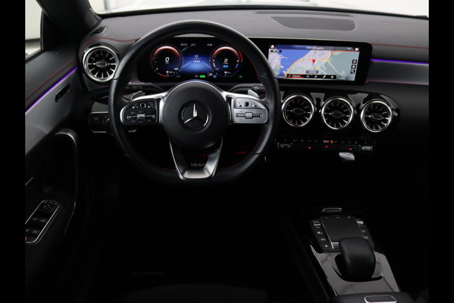 Mercedes-Benz CLA-Klasse Shooting Brake 250e Business Solution AMG Limited | Adaptive cruise | Stoelverwarming | Carplay | Sfeerverlichting | Leder/Alcantara | Navigatie | Full LED