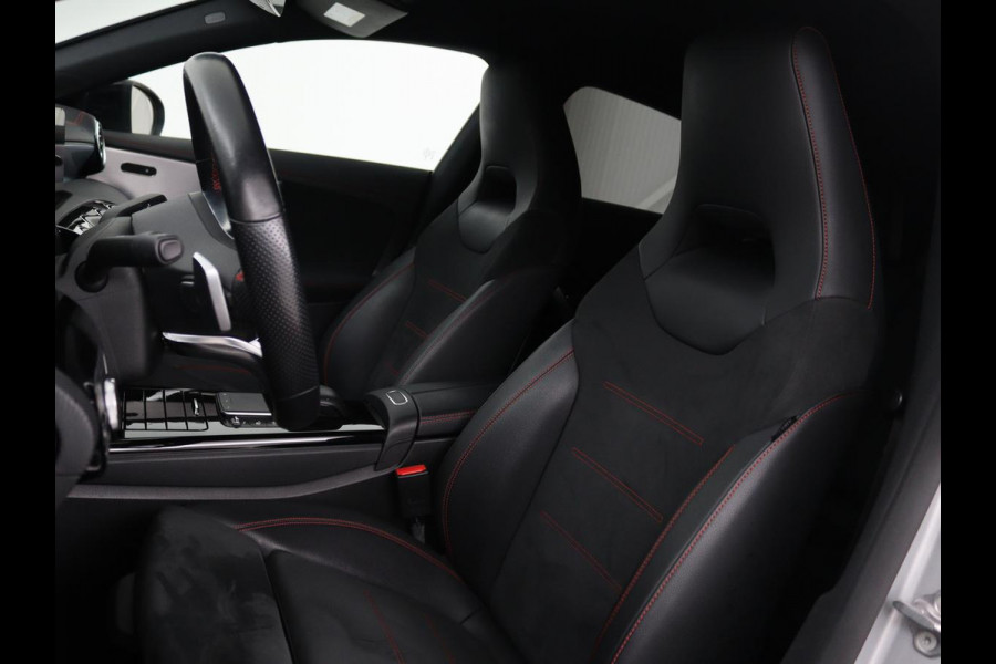 Mercedes-Benz CLA-Klasse Shooting Brake 250e Business Solution AMG Limited | Adaptive cruise | Stoelverwarming | Carplay | Sfeerverlichting | Leder/Alcantara | Navigatie | Full LED