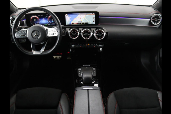 Mercedes-Benz CLA-Klasse Shooting Brake 250e Business Solution AMG Limited | Adaptive cruise | Stoelverwarming | Carplay | Sfeerverlichting | Leder/Alcantara | Navigatie | Full LED