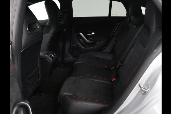 Mercedes-Benz CLA-Klasse Shooting Brake 250e Business Solution AMG Limited | Adaptive cruise | Stoelverwarming | Carplay | Sfeerverlichting | Leder/Alcantara | Navigatie | Full LED