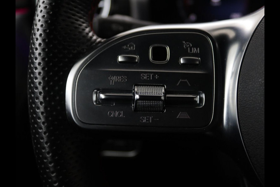 Mercedes-Benz CLA-Klasse Shooting Brake 250e Business Solution AMG Limited | Adaptive cruise | Stoelverwarming | Carplay | Sfeerverlichting | Leder/Alcantara | Navigatie | Full LED
