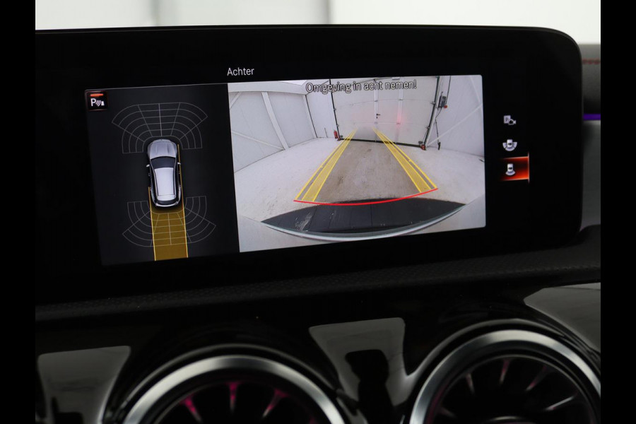 Mercedes-Benz CLA-Klasse Shooting Brake 250e Business Solution AMG Limited | Adaptive cruise | Stoelverwarming | Carplay | Sfeerverlichting | Leder/Alcantara | Navigatie | Full LED