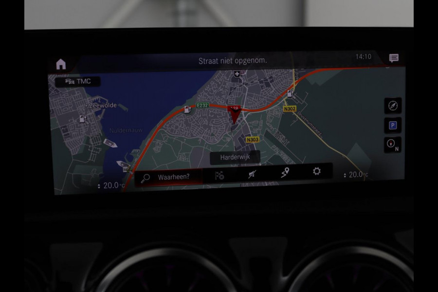 Mercedes-Benz CLA-Klasse Shooting Brake 250e Business Solution AMG Limited | Adaptive cruise | Stoelverwarming | Carplay | Sfeerverlichting | Leder/Alcantara | Navigatie | Full LED