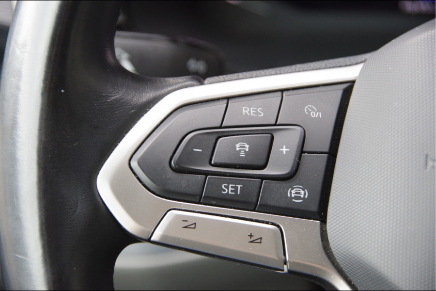 Volkswagen Transporter 2.0 TDI L2 BULLI, 150PK AUT. LED, ADAPT. CRUISE, DIGITAL COCKPIT, NAVI, AIRCO, APPLE CARPLAY, NL AUTO, NAP